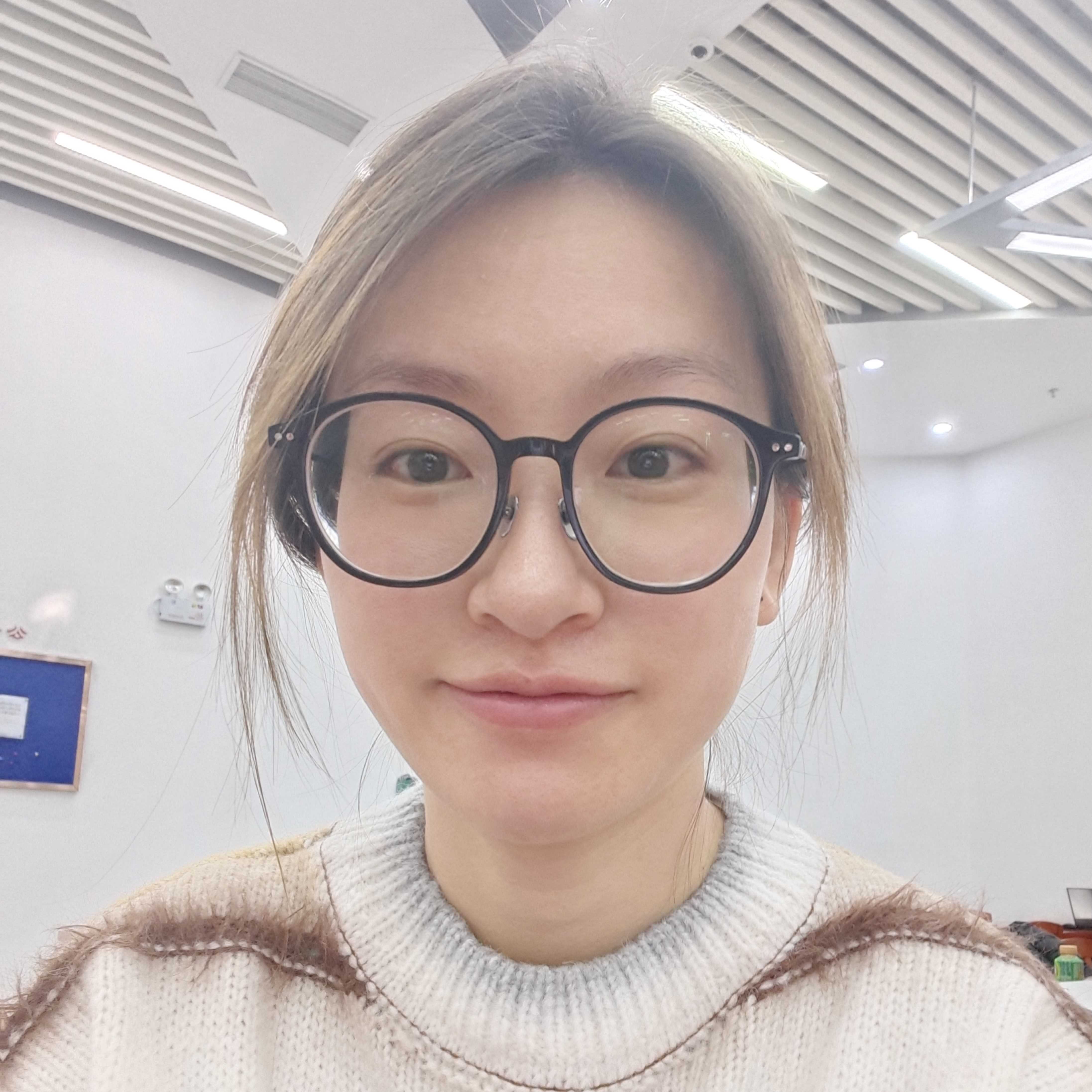 Honghong Wang headshot
